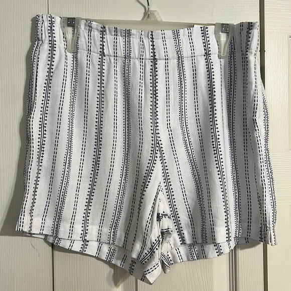 STYLE & CO Size Small Denim Bermuda High Rise Paperbag Waist Pull On Shorts NWT - Picture 1 of 12